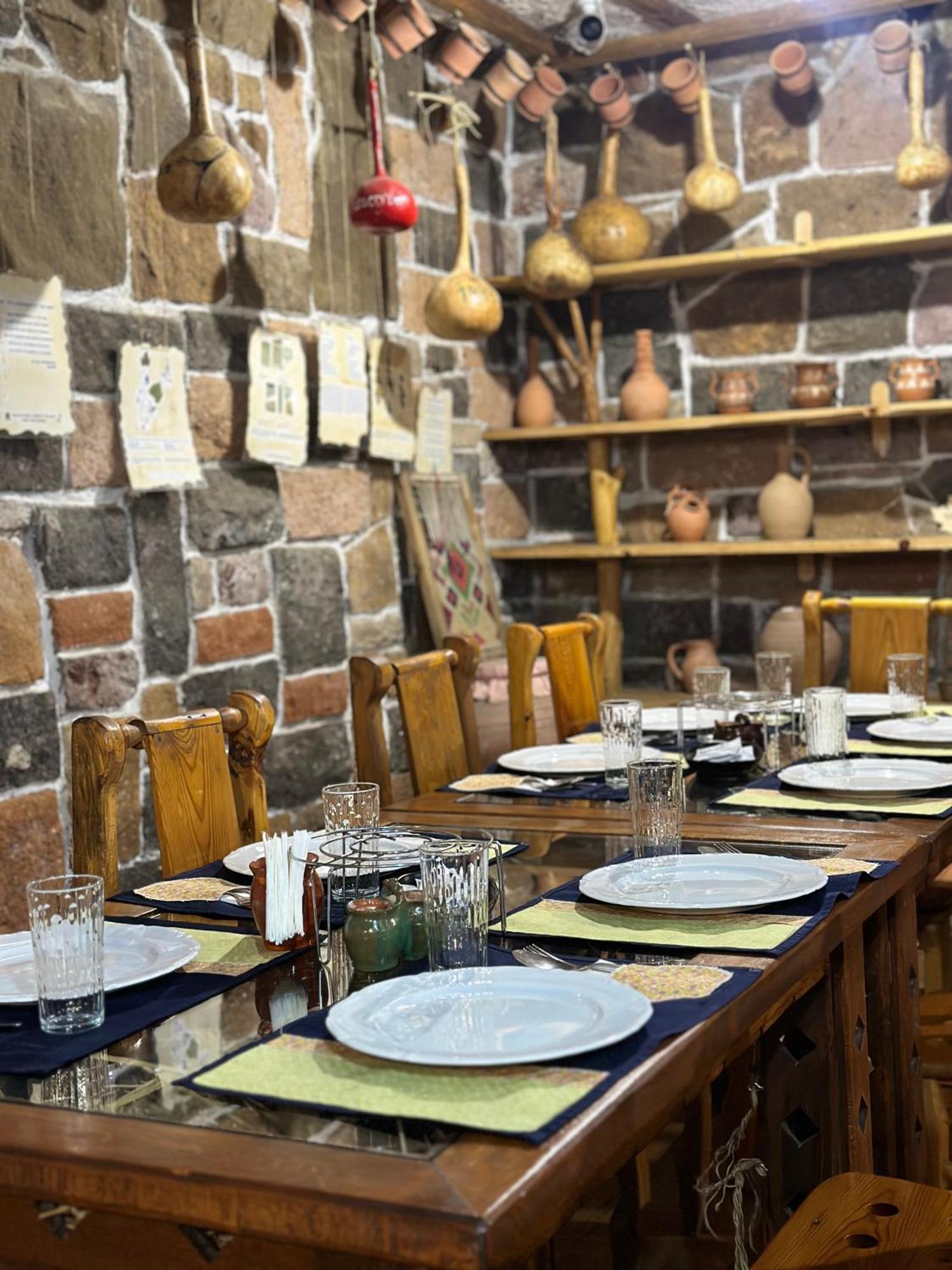 Vagharshapat Machanents Art Hotel מראה חיצוני תמונה