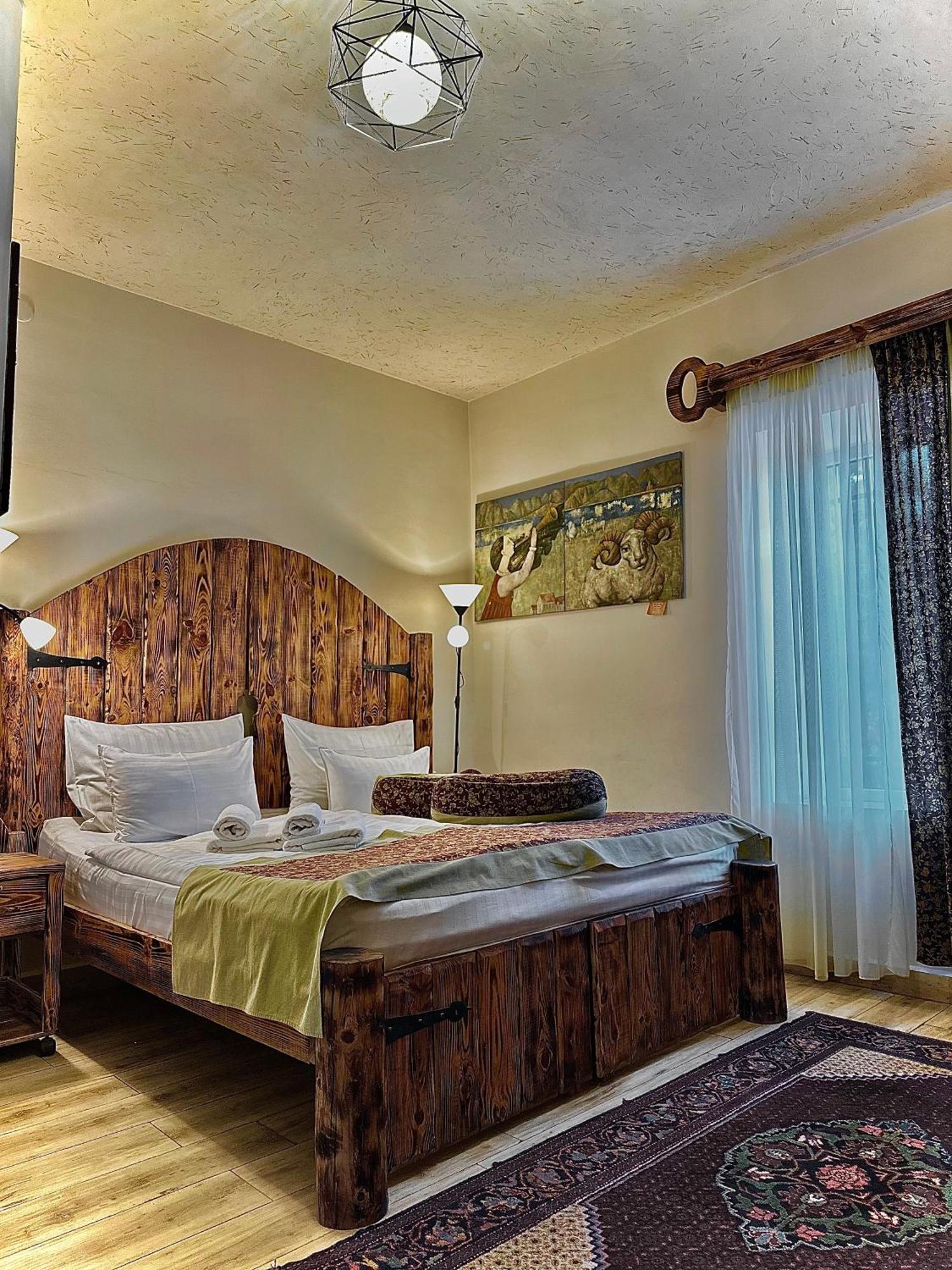 Vagharshapat Machanents Art Hotel מראה חיצוני תמונה