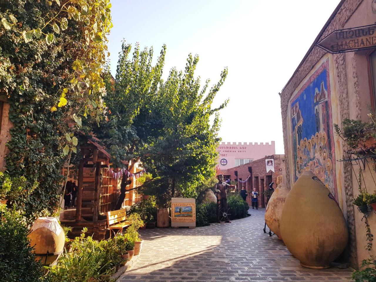 Vagharshapat Machanents Art Hotel מראה חיצוני תמונה