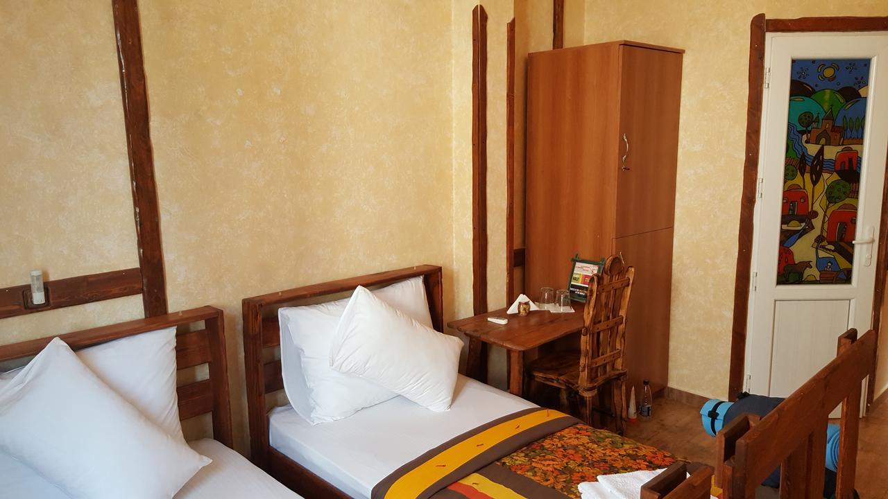 Vagharshapat Machanents Art Hotel מראה חיצוני תמונה